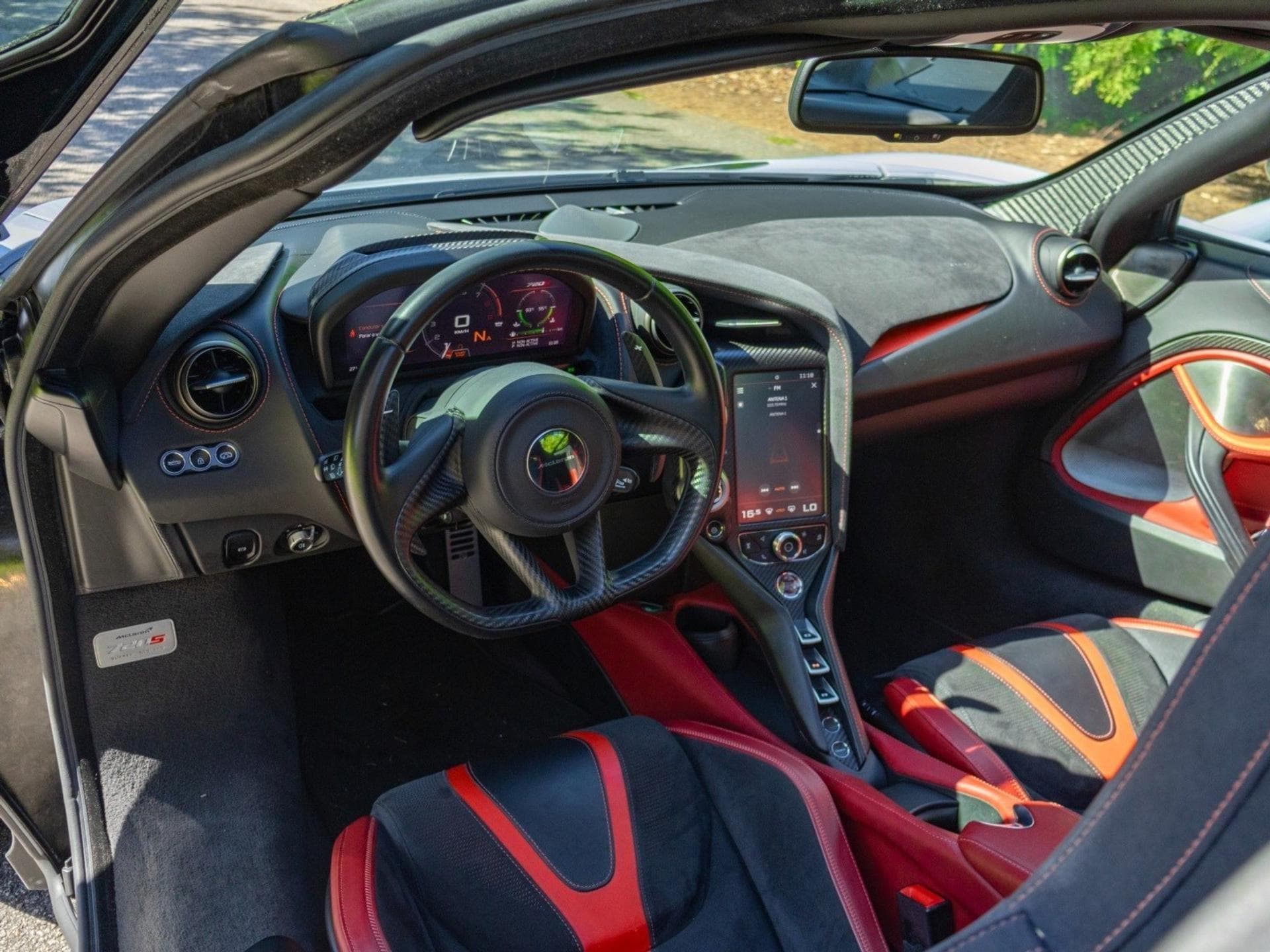 720S